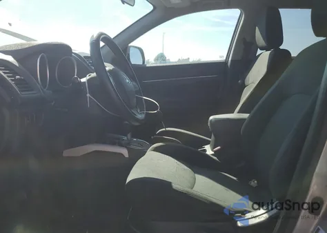 2014 Mitsubishi Outlander Sport Es z USA, uszkodzony, nr VIN 4A4AP3AU1EE027598